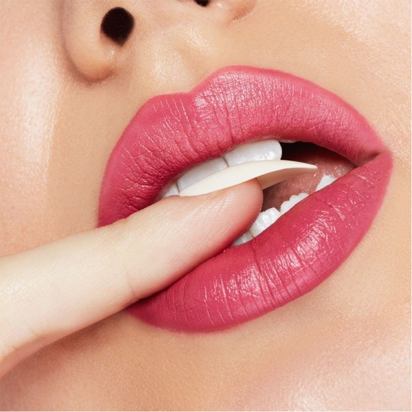 velvet lipstick smooth matte finish couture 1