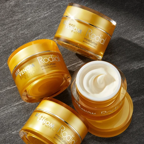 Rodial Bee Venom Little Luxuries Kit - Image 2